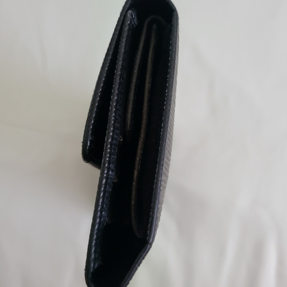 Vintage Louis Vuitton Epi Leather Wallet - Picture 2 of 6